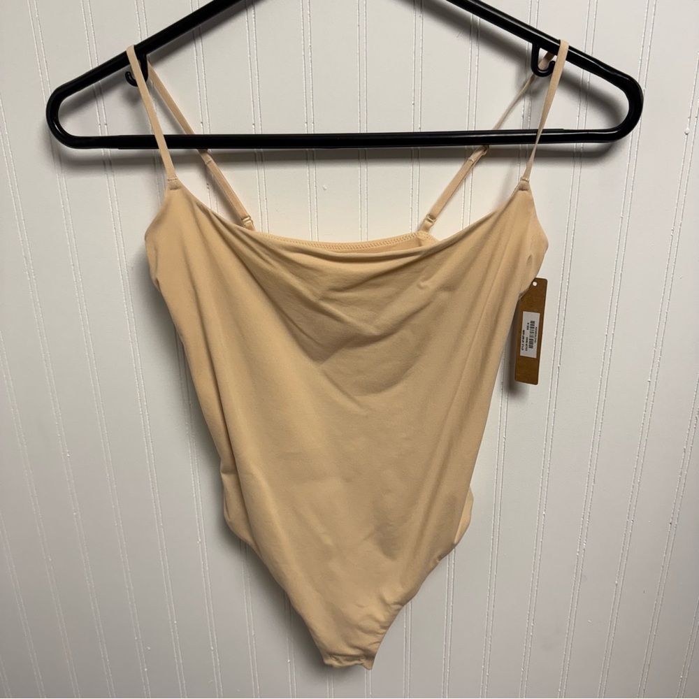 SKIMS Fits Everybody Cami Bodysuit